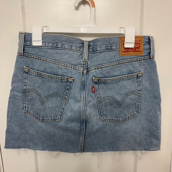 Levi’s Women’s Icon Skirt - Picture 2 of 6